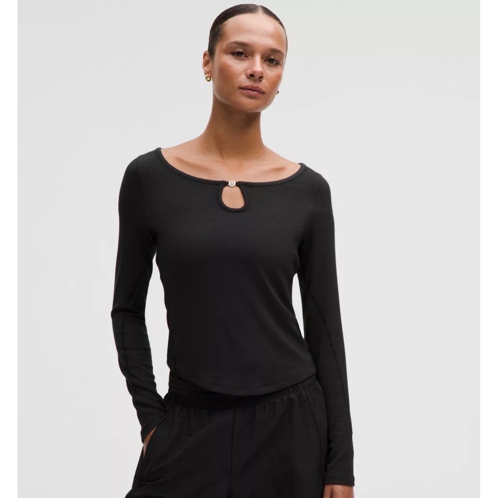 Lululemon Keyhole Long Sleeve Top Women Small Black Excellent Ribbed Knit Cutout